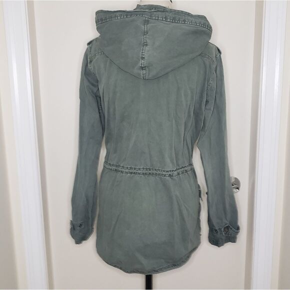 TALULA Aritzia Spring Summer Jacket - Picture 5 of 13